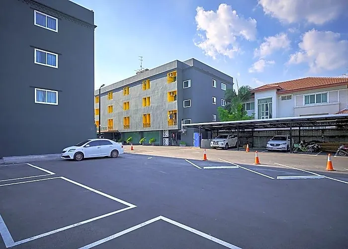Hotel Sweetloft Don Muang 3*